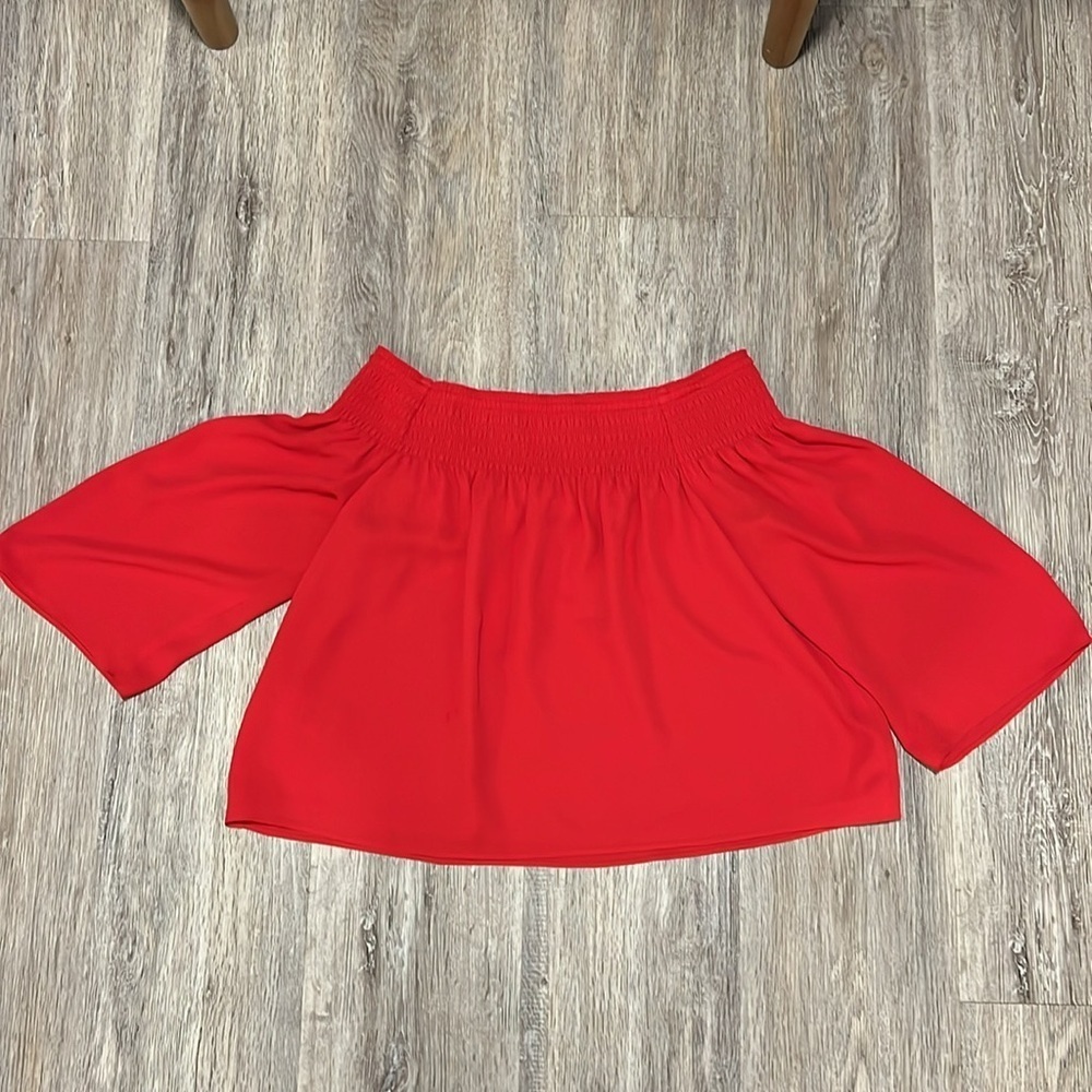 Aritzia Babaton Chagall Blouse in Red - Picture 7 of 13